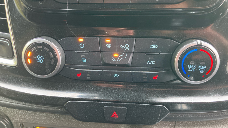 Ford Transit Custom 280 L1 Diesel Fwd 2.0 EcoBlue 130ps Low Roof Limited Van